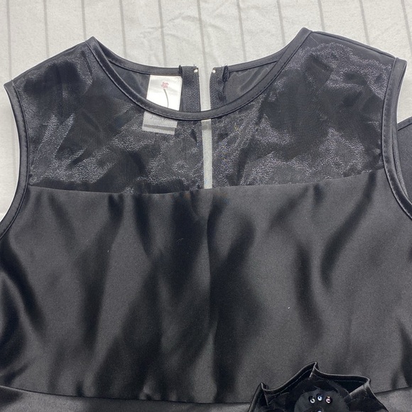 Julia Lee Satin Elegant Black Kids Dress with Floral Accent, knee Lenght Size12 - Picture 11 of 11